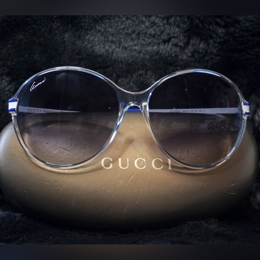 Authentic Gucci round Sunglasses in clear, blue and white